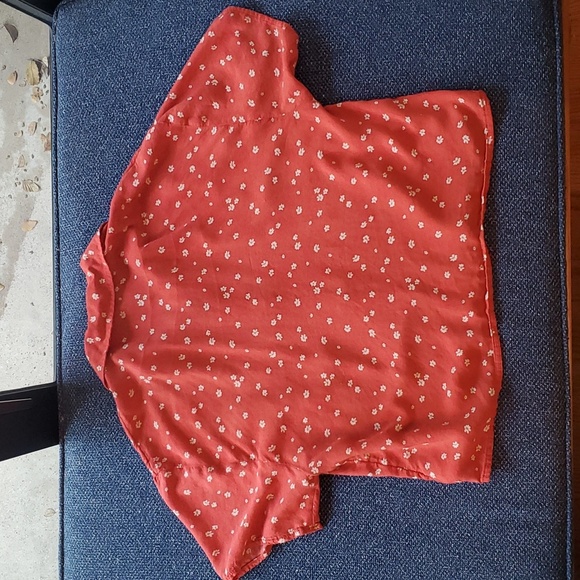 American Eagle: Button-up Crop Blouse, Size XS, Red-Orange - Picture 5 of 7